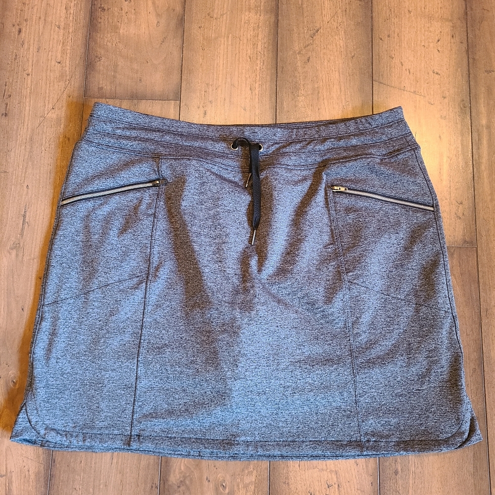 Tangerine Active Skort - drawstring and pockets